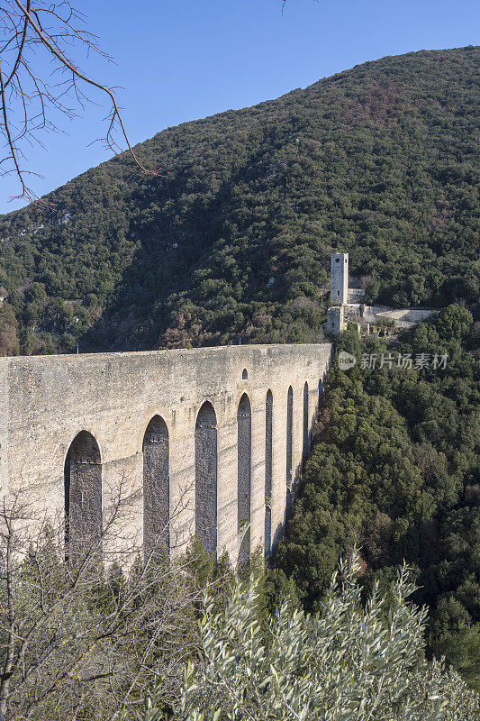 Ponte delle Torri，斯波莱托翁布里亚意大利